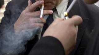 Мер Львова звільнятиме чиновників за куріння в приміщенні міськради