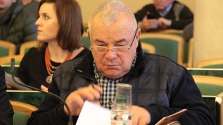 Депутат Титикало їздить на УАЗі