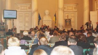 Через звіт Шемчука у сесії Львівської облради оголосили перерву