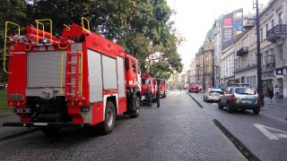 В центрі Львова виникла пожежа у житловому будинку: постраждалих немає
