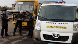 На Львівщині ДАІ продовжує проводити профілактику на автобусах та маршрутках
