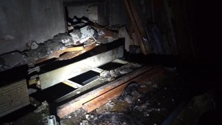 7 рятувальників гасили пожежу в гаражі у Золочеві