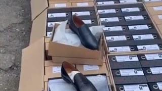 У Шегинях виявили контрабанду нового взуття під виглядом гуманітарної допомоги