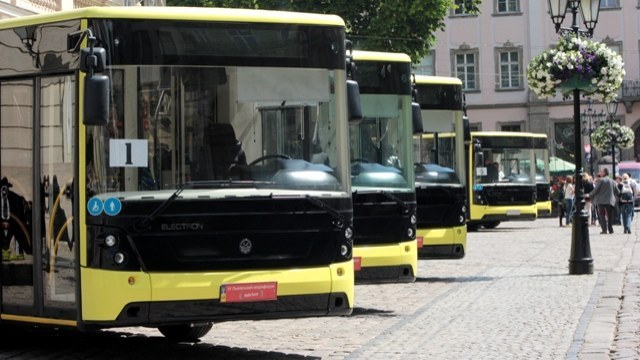 автобуси "Електрон"