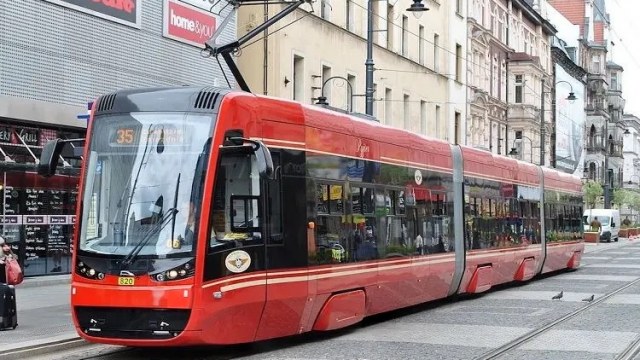 громадський транспорт у Польщі