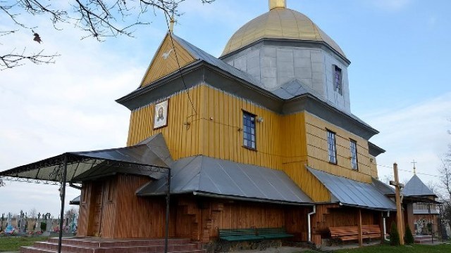церква у селі Зарудці
