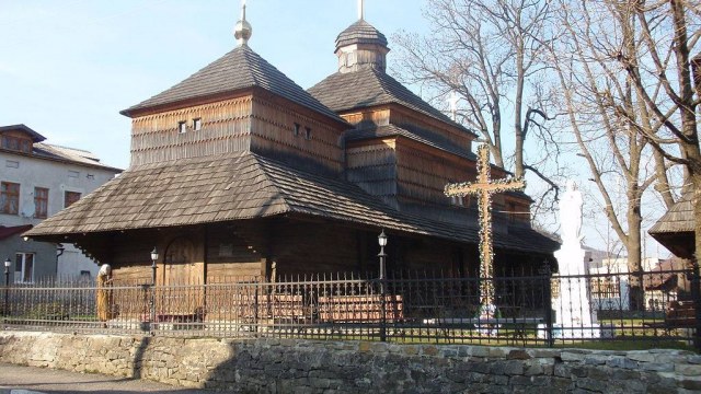 дерев'яна церква