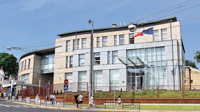 консульство Польщі у Львові