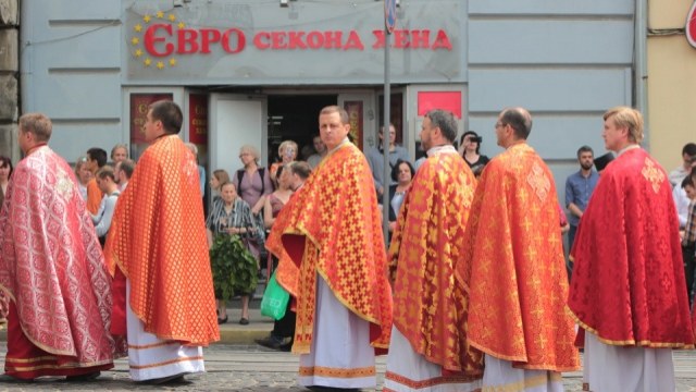 священники у Львові