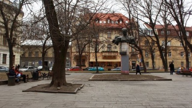 пам'ятник Тудору у Львові