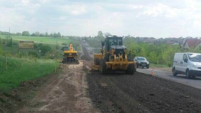 ремонт дороги біля Давидова