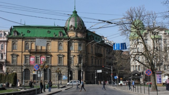 центр  Львова