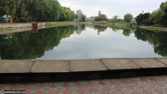 озеро у Львові