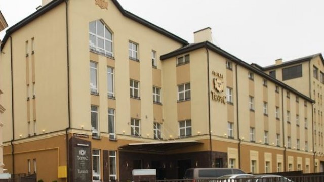 готельний комплекс на Князя Святослава